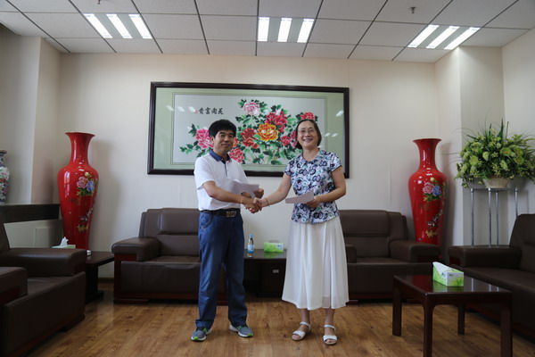 管理学院与山东恒祥有限公司签订奖学金协议